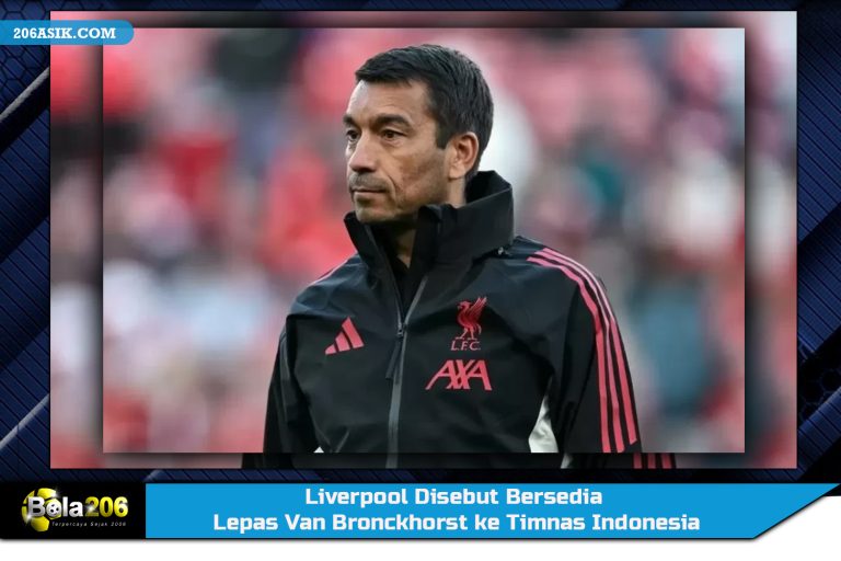 Liverpool Disebut Bersedia Lepas Van Bronckhorst ke Timnas Indonesia