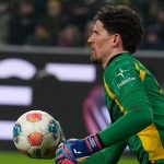 Tembok Kokoh Gregor Kobel: Senjata Rahasia Dortmund Hentikan Dominasi Bayern di Der Klassiker!