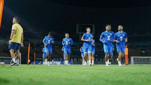Jadwal Siaran Langsung Persib Bandung vs Persita Tangerang di Super League 2025-2026 Malam Ini