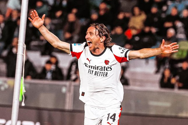 Luka Modric Ingin Persembahkan Trofi untuk AC Milan