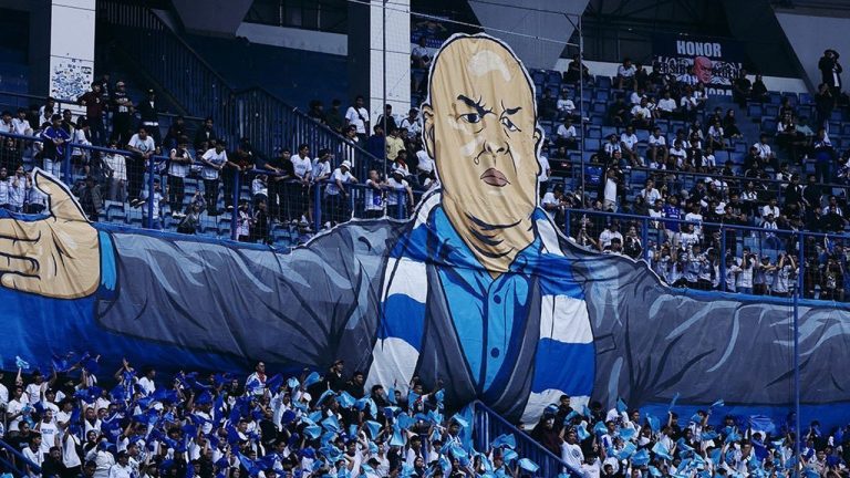 Ini Alasan Di Balik Perpisahan Persib Bandung dan Bojan Hodak
